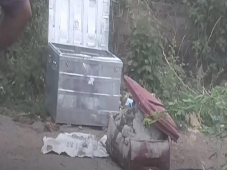 पुलिस ने अज्ञात शव को बरामद कर आगे की विवेचना में जुटी