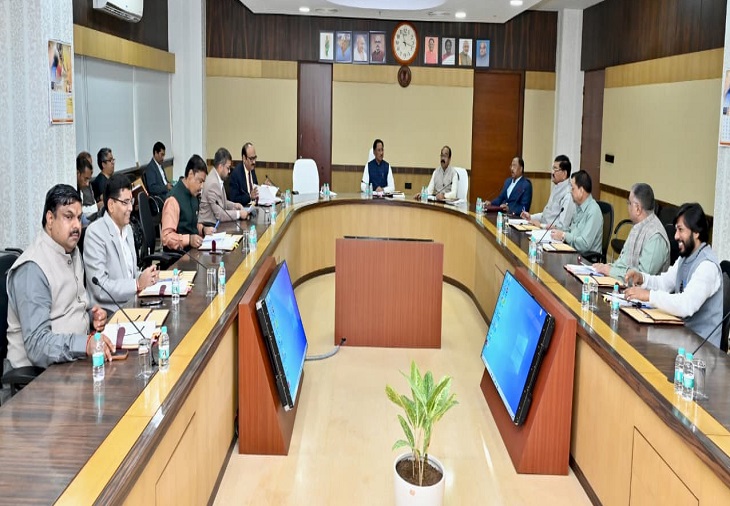 26 जनवरी को ध्वजारोहण को लेकर तैयारियां अंतिम दौर में, जिलों में मंत्री व सांसद और सांसद फहराएंगे झंडा