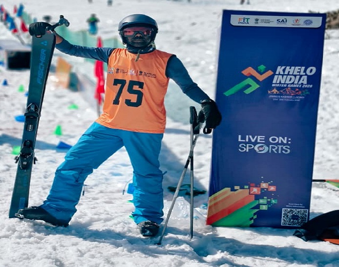 “शैलेंद्र कुमार देशमुख खेलो इंडिया शीतकालीन खेलों में छत्तीसगढ़ का प्रतिनिधित्व करते हुए”