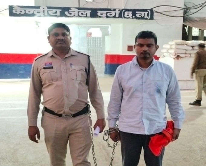 धोखाधड़ी करने वाले आरोपी को पुलिस ने गिरफ्तार किया