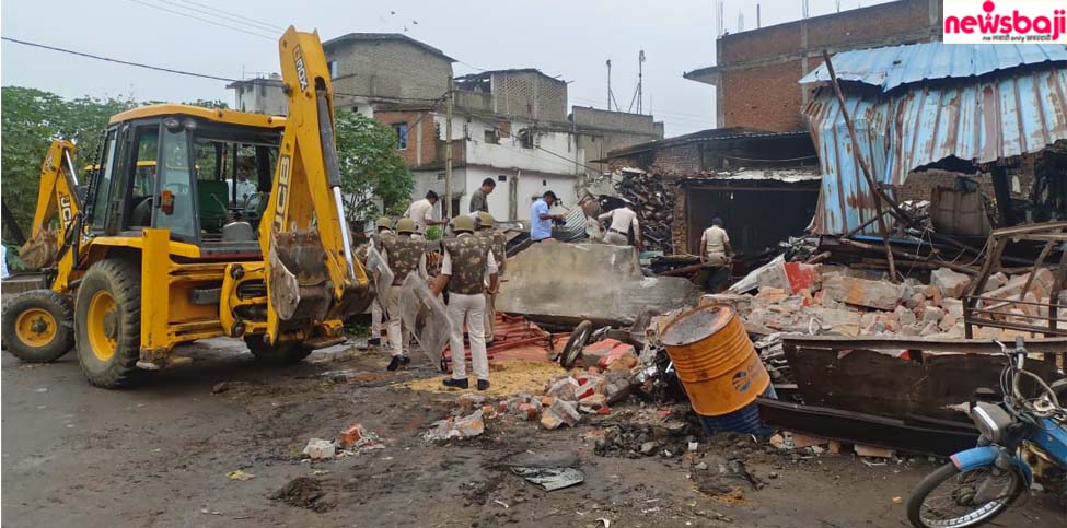 सूरजपुर में प्रशासन ने की कार्रवाई.