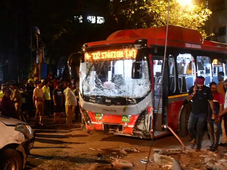 मुंबई में बस हादसे में 4 लोगों की मौत, 13 लोग घायल