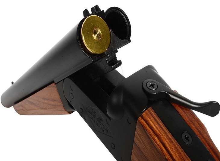 लाइसेंसी बंदूक से पत्नी को डराना पड़ा महंगा, बंदूक जब्त