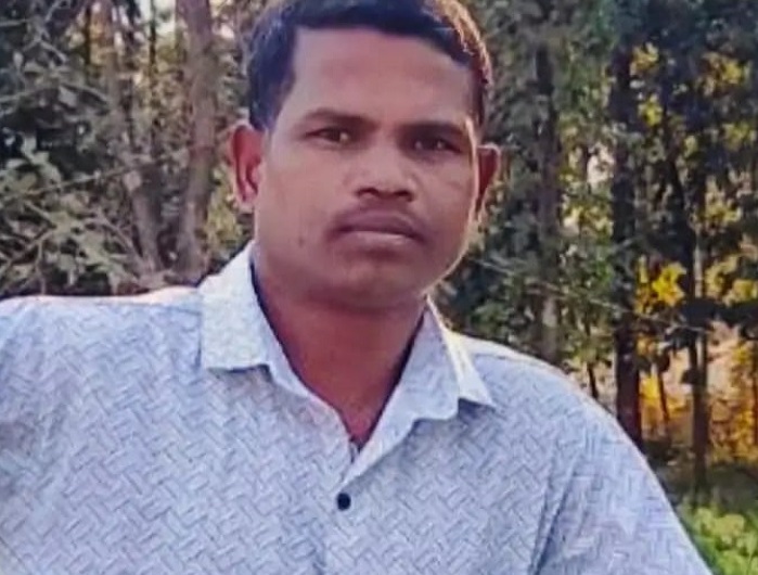 नक्सलियों ने पूर्व सरपंच की गोली मारकर की हत्या, ग्रामीण दहशत में 